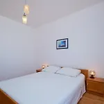 With Parking Spaces Losinj, Losinj - 24690 Διαμέρισμα *
