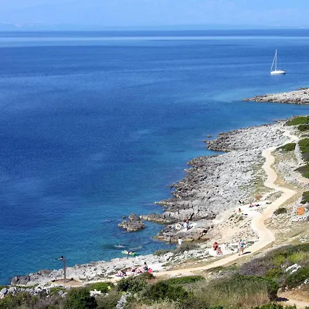 With Parking Spaces Losinj, Losinj - 24690 말리로시니