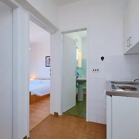 Apartman With Parking Spaces Losinj, Losinj - 24690