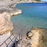 With Parking Spaces Losinj, Losinj - 24690 Apartmán